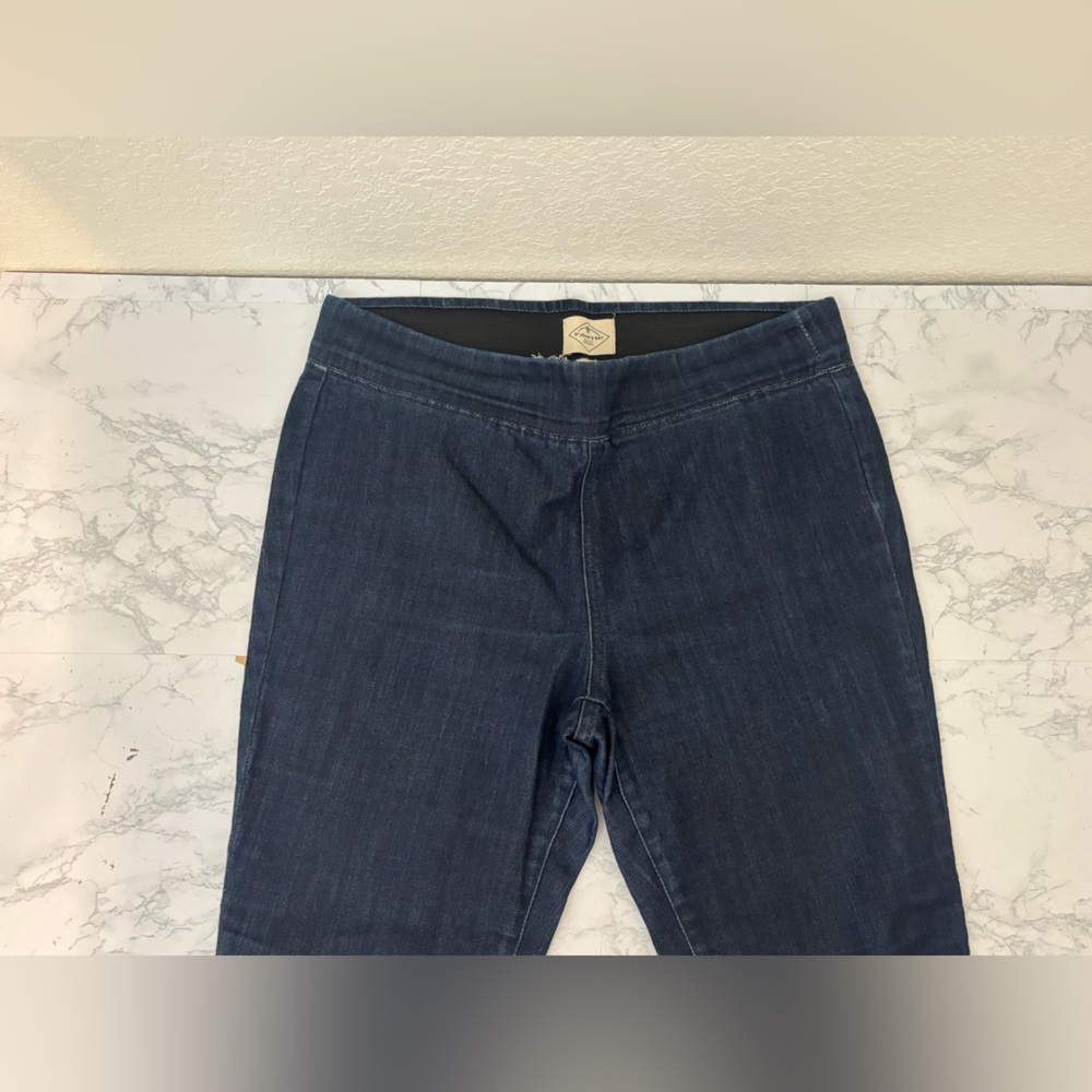 St John’s Bay Women’s Size PM Dark Blue Pull On Stretch Jegging Skinny Jean - Picture 2 of 5